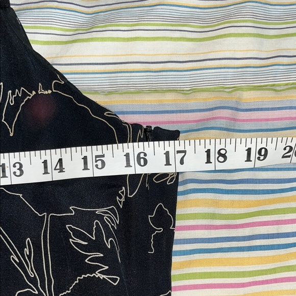 Rag & Bone 100% Silk Black Dress with White Accents Floral‎ Design 8 EUC